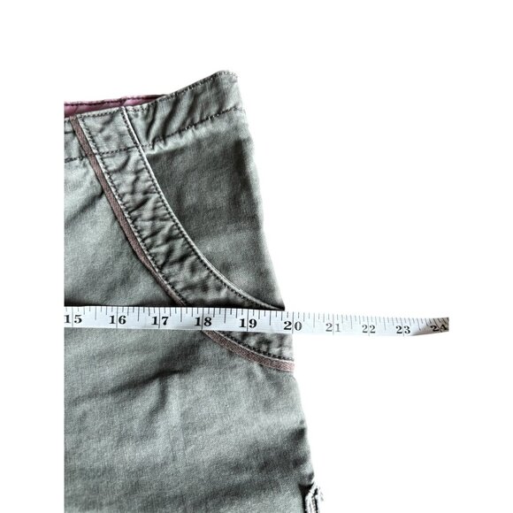 Life Is Good Women's Faded Green Cropped Pants - Picture 5 of 7
